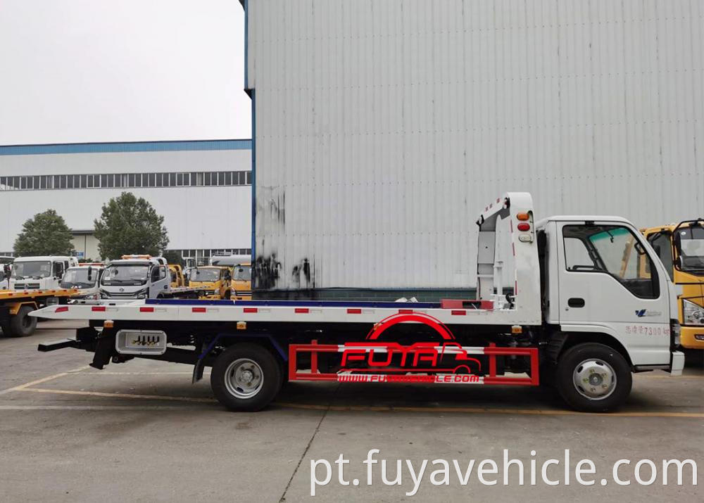 Isuzu 3ton Wrecker Truck 3